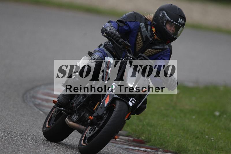 Archiv-2025/10 23.04.2025 Cornu Master School ADR/gruen-vert/25-1